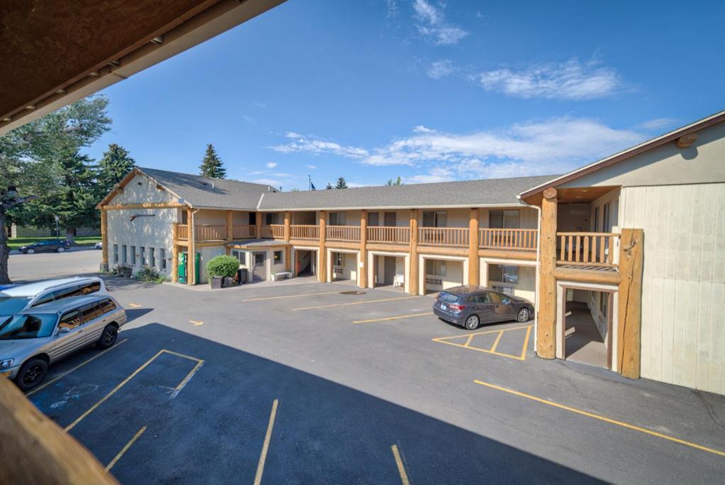 Moose Creek & 2*